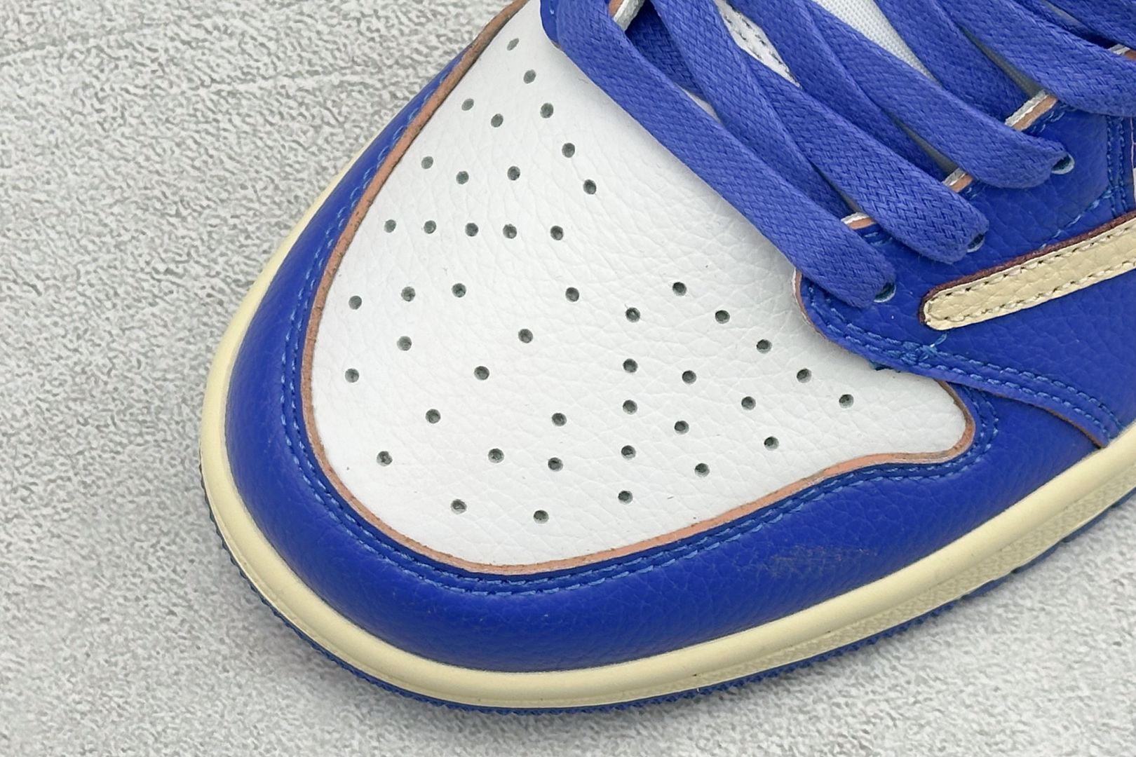 Travis Scott x union la x Jordan Air Jordan 1 retro low un 倒钩 白蓝 DM7866-111 Travis Scott x union la x Jordan Air Jordan 1 retro low un 倒钩 白蓝 DM7866-111