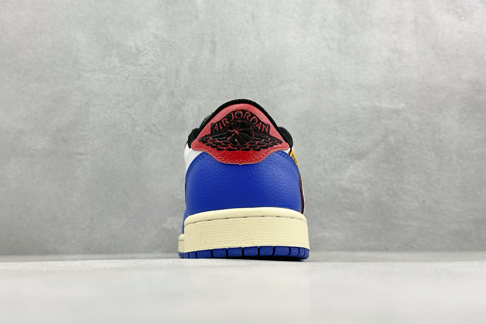 Travis Scott x union la x Jordan Air Jordan 1 retro low un 倒钩 白蓝 DM7866-111 Travis Scott x union la x Jordan Air Jordan 1 retro low un 倒钩 白蓝 DM7866-111