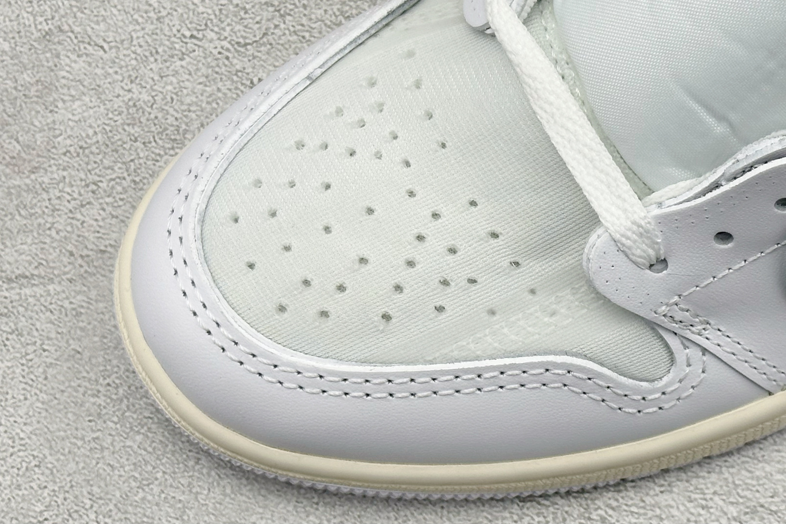 F版OFF-WHITE × Jordan Air Jordan 1 High White the ten 白蓝 欧洲限定 AQ0818-100