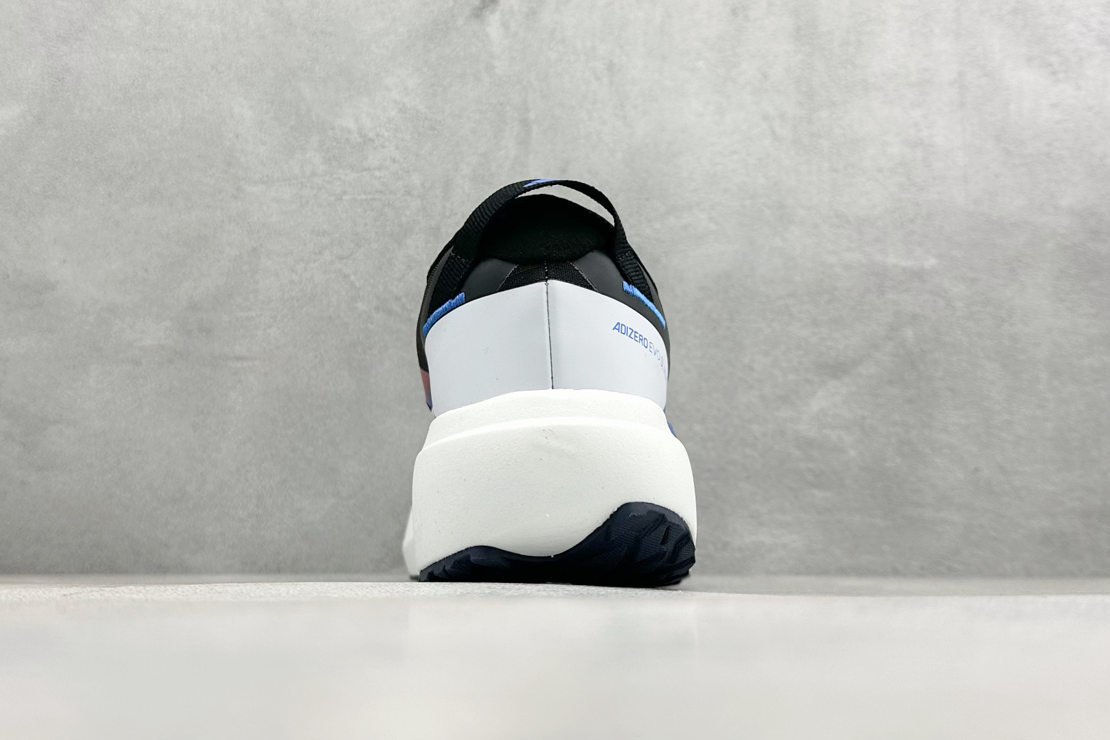 TY版AD ADIZERO EVO SL ATR 阿迪超轻透气缓震跑鞋 KK1066 TY版AD ADIZERO EVO SL ATR 阿迪超轻透气缓震跑鞋 KK1066