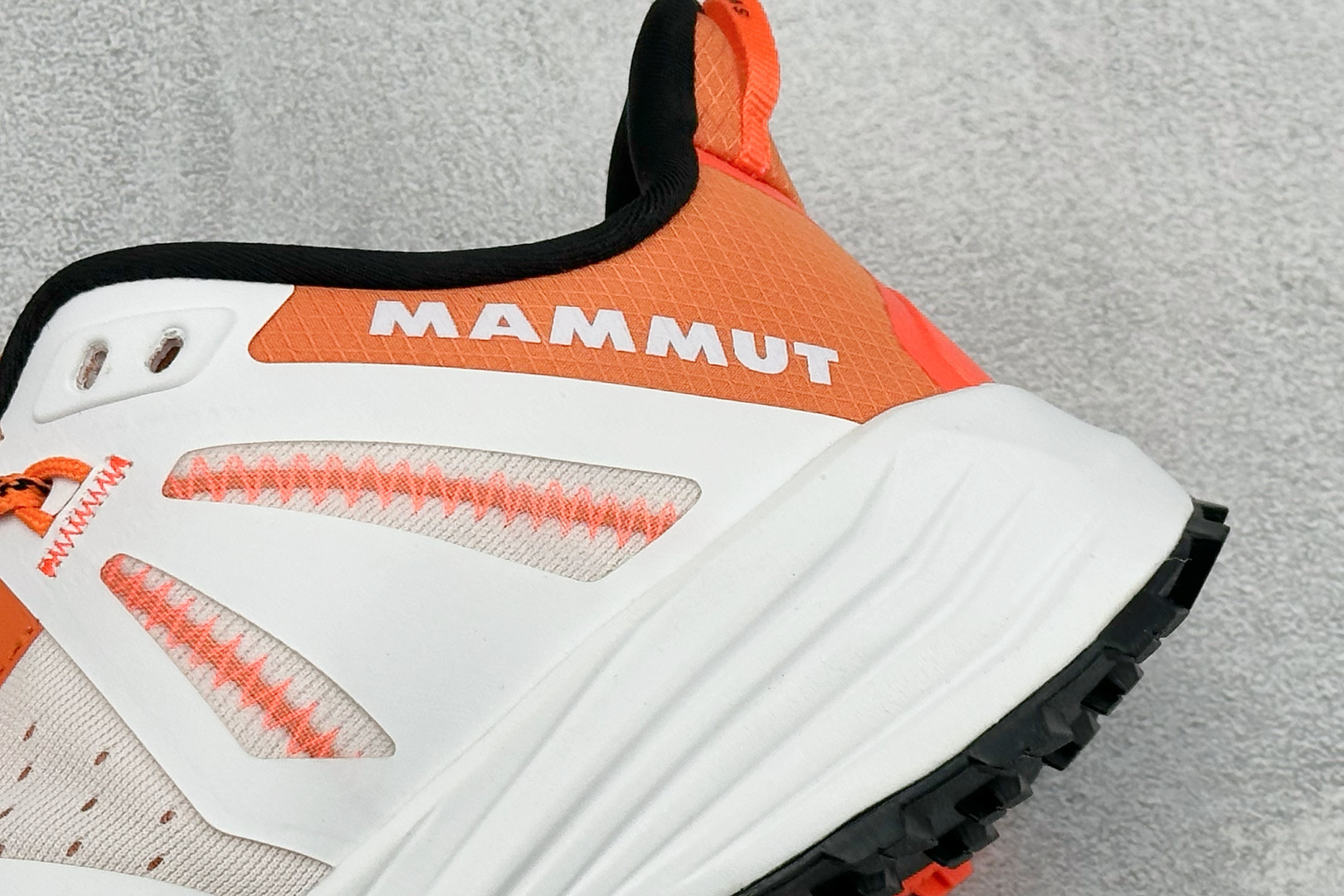 猛犸象MAMMUT Saentis TR 舒适 减震防滑耐磨 低帮徒步鞋 3030-05100-00727-1075 猛犸象MAMMUT Saentis TR 舒适 减震防滑耐磨 低帮徒步鞋 3030-05100-00727-1075