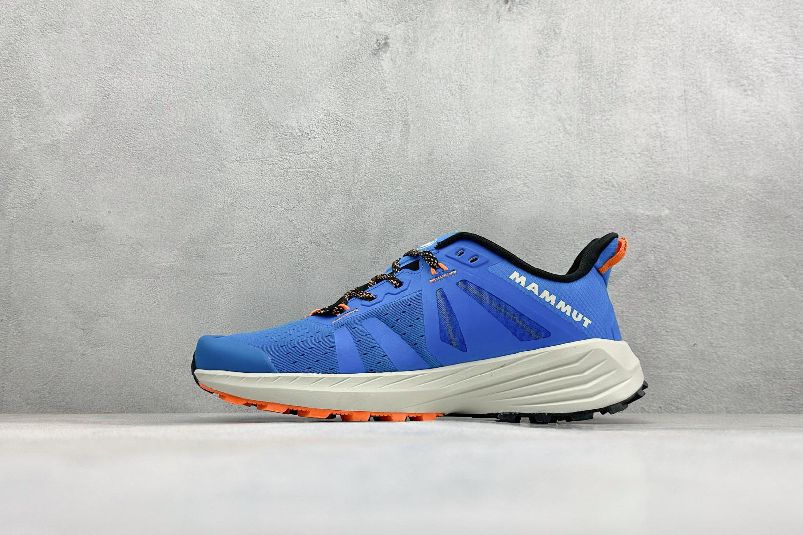 猛犸象MAMMUT Saentis TR 舒适 减震防滑耐磨 低帮徒步鞋 3030-05100-50592-1075