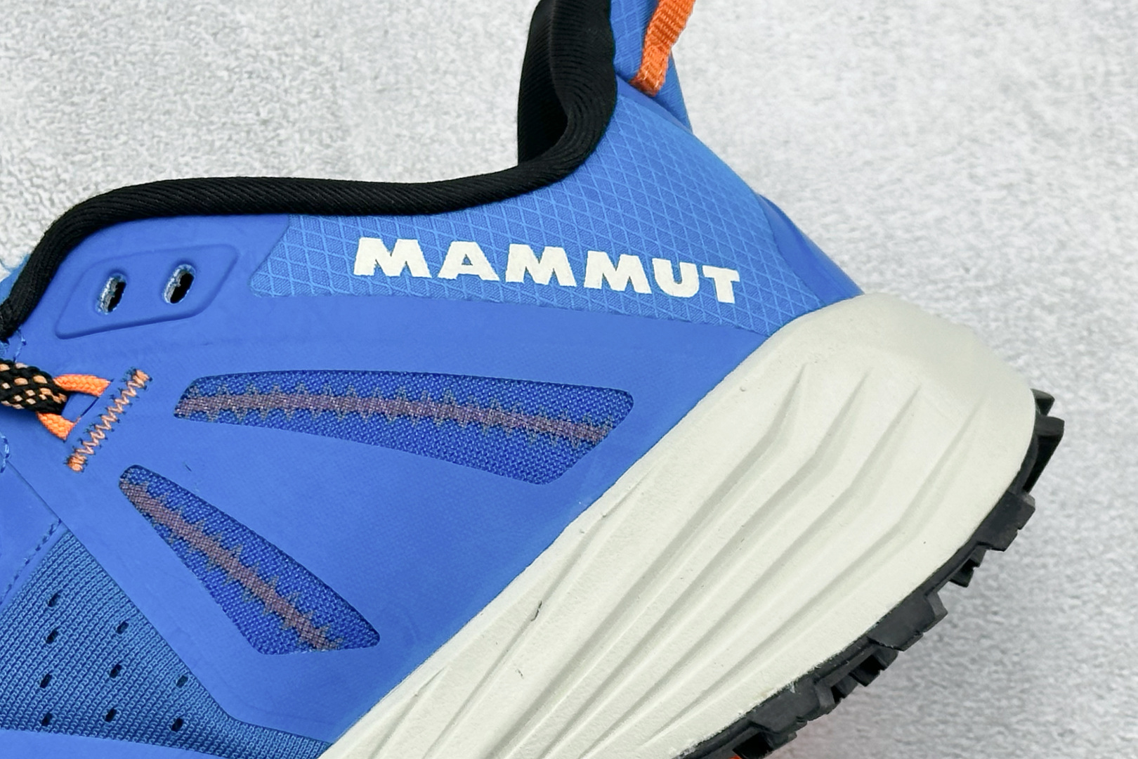 猛犸象MAMMUT Saentis TR 舒适 减震防滑耐磨 低帮徒步鞋 3030-05100-50592-1075
