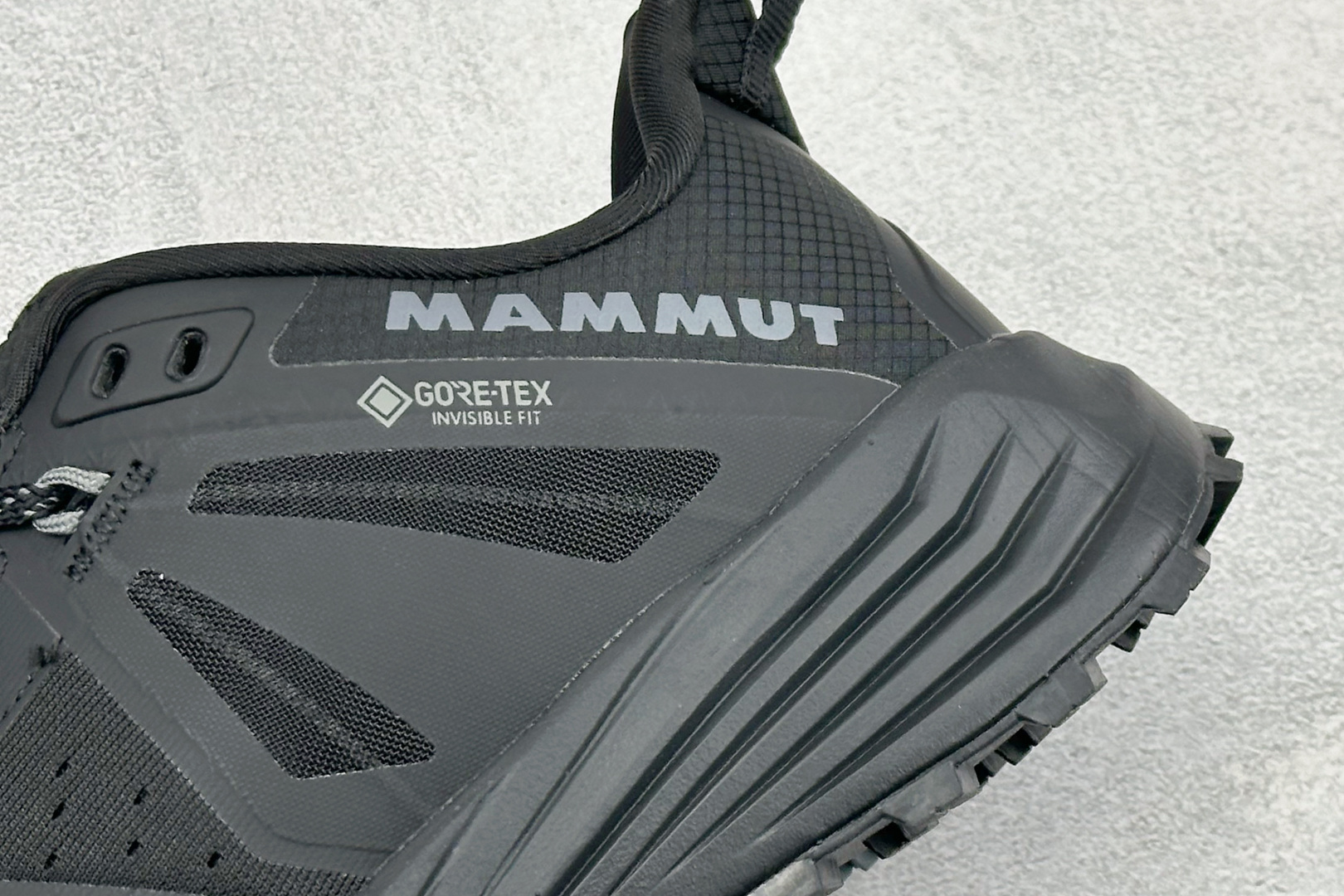 猛犸象MAMMUT Saentis TR 舒适 减震防滑耐磨 低帮徒步鞋 3030-05080-0001-1075