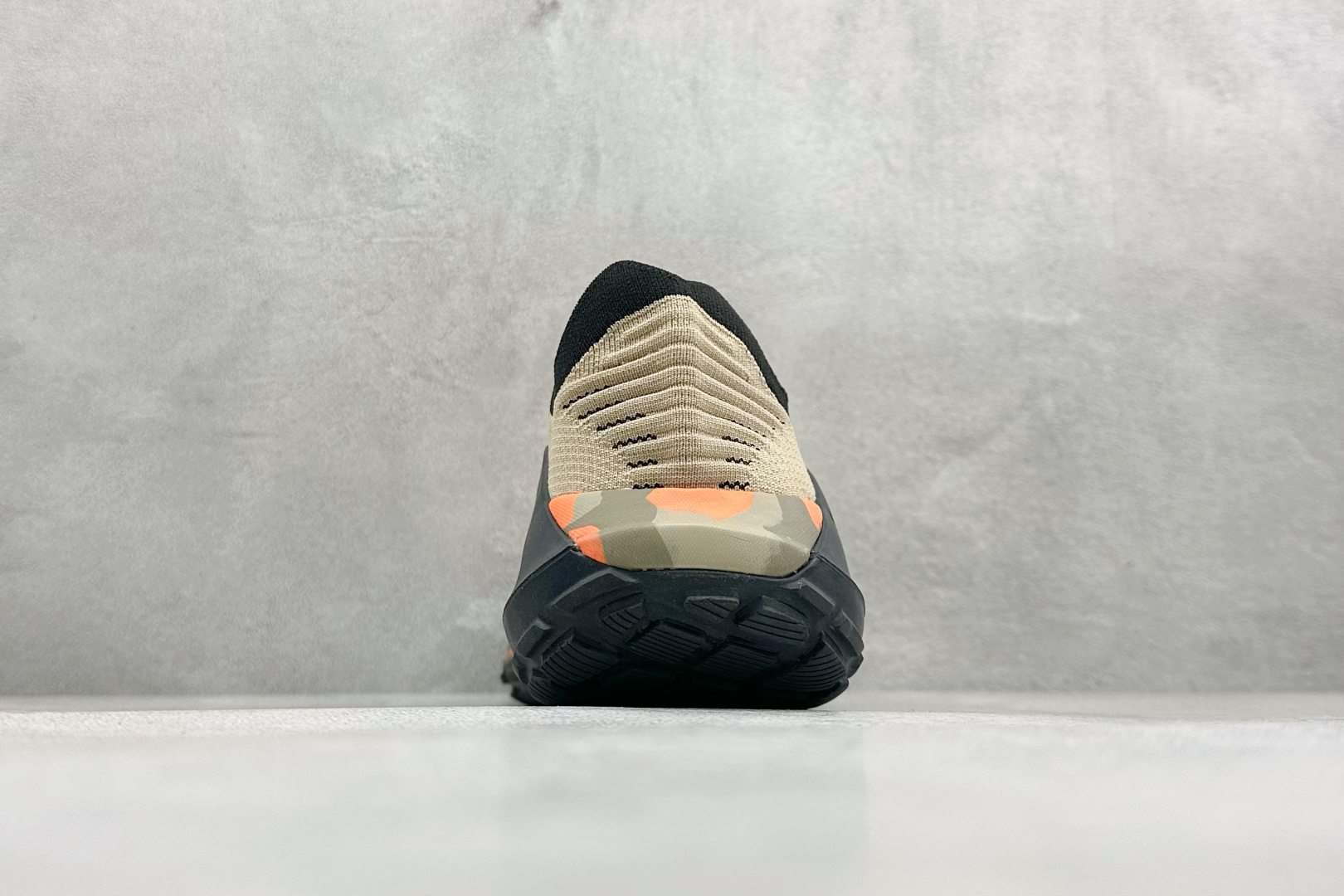 猛犸象MAMMUT Hueco 户外登山鞋 减震防滑耐磨 户外登山鞋 3020-06460-7521-1065