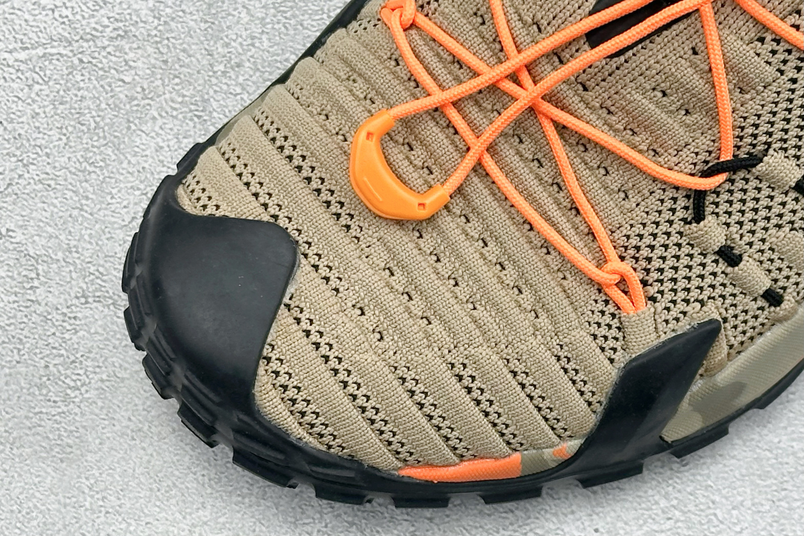猛犸象MAMMUT Hueco 户外登山鞋 减震防滑耐磨 户外登山鞋 3020-06460-7521-1065