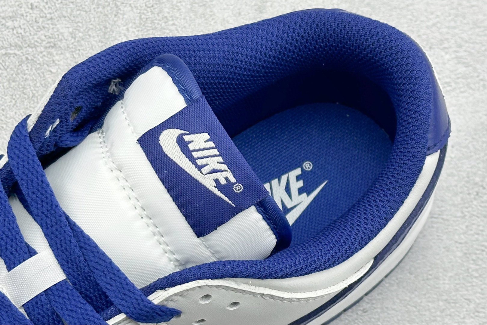 Nike SB Dunk Low 白蓝色 低帮休闲板鞋 HF5441-117