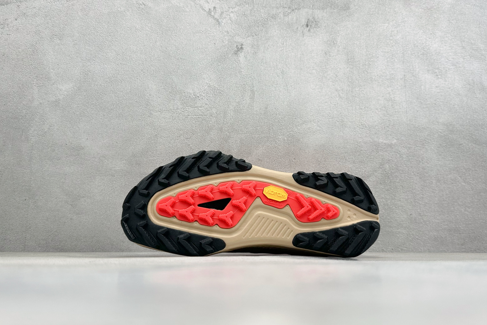 MT版NIKE ACG ZEGAMA TRAIL 越野登山跑步鞋 HV8113-109 MT版NIKE ACG ZEGAMA TRAIL 越野登山跑步鞋 HV8113-109