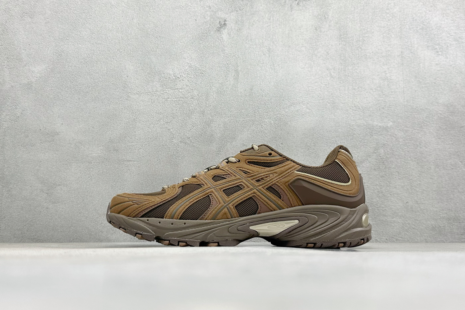 TG版Asics Gel-Kahana TR Nexus 亚瑟士复古潮流休闲运动鞋 1203B123-200 TG版Asics Gel-Kahana TR Nexus 亚瑟士复古潮流休闲运动鞋 1203B123-200