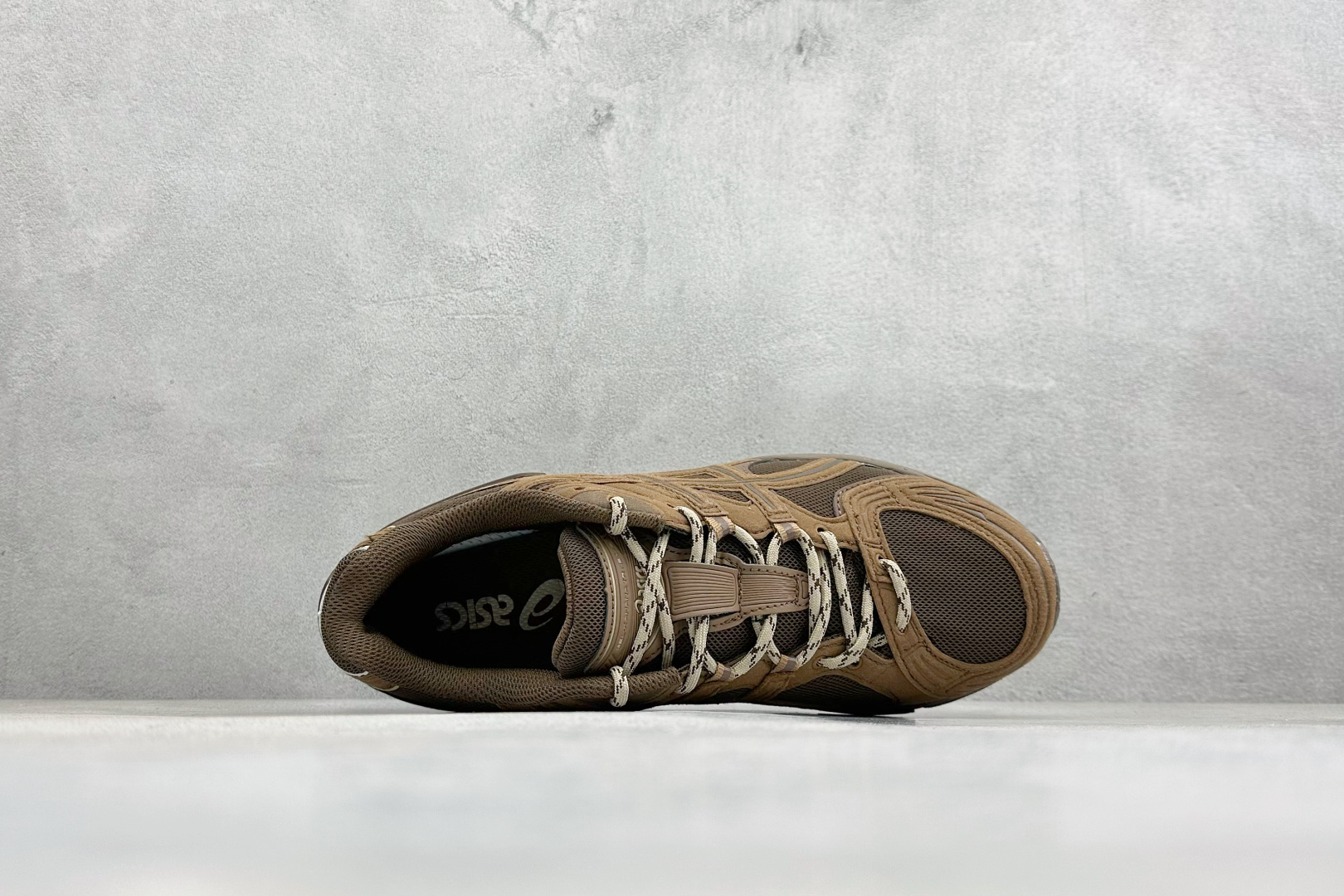 TG版Asics Gel-Kahana TR Nexus 亚瑟士复古潮流休闲运动鞋 1203B123-200 TG版Asics Gel-Kahana TR Nexus 亚瑟士复古潮流休闲运动鞋 1203B123-200