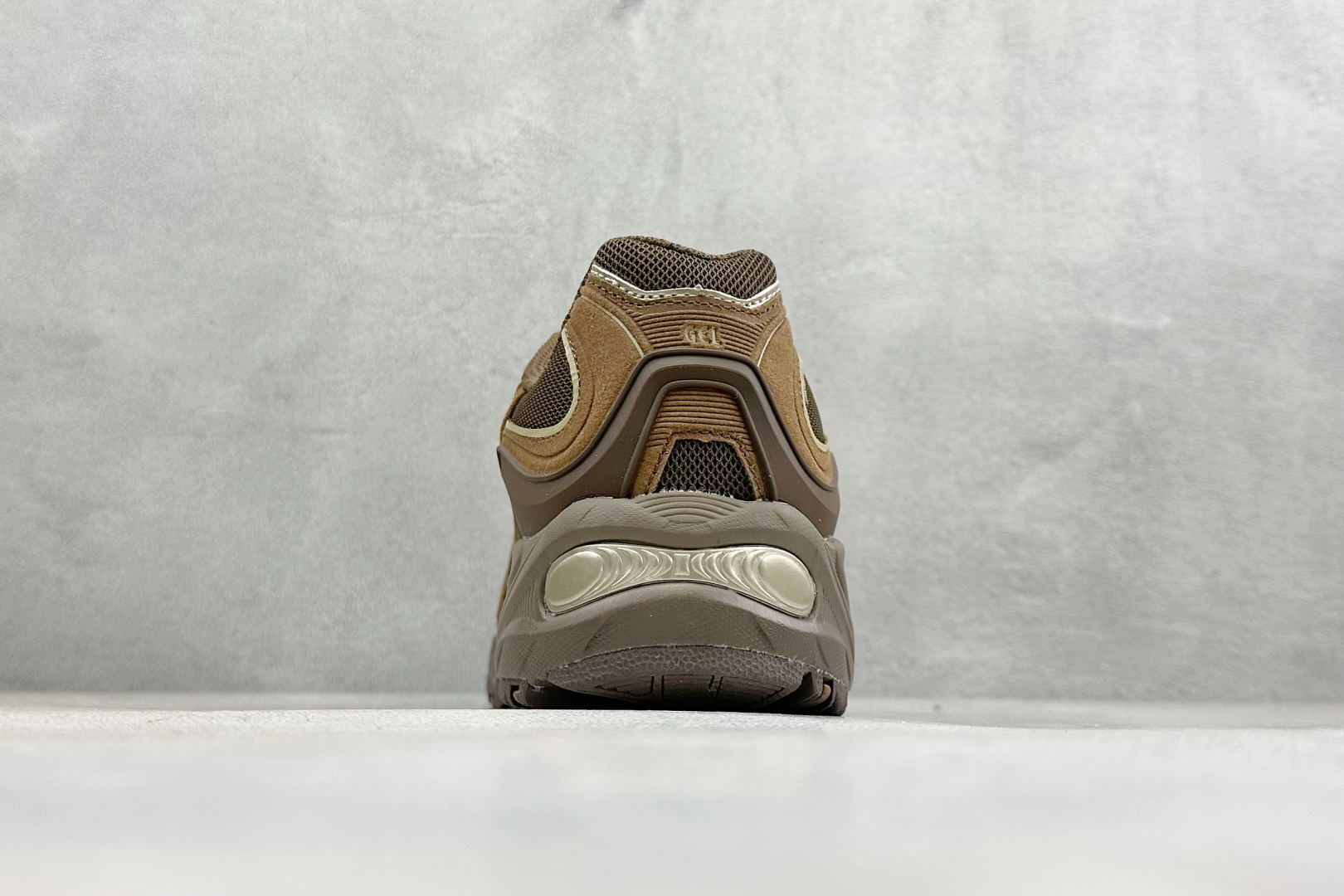 TG版Asics Gel-Kahana TR Nexus 亚瑟士复古潮流休闲运动鞋 1203B123-200 TG版Asics Gel-Kahana TR Nexus 亚瑟士复古潮流休闲运动鞋 1203B123-200