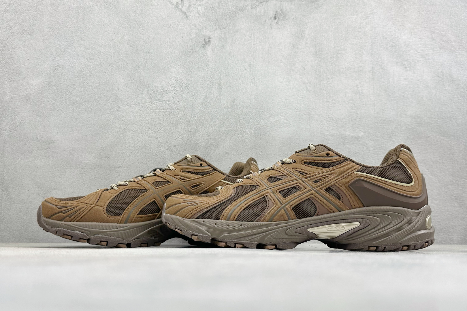 TG版Asics Gel-Kahana TR Nexus 亚瑟士复古潮流休闲运动鞋 1203B123-200 TG版Asics Gel-Kahana TR Nexus 亚瑟士复古潮流休闲运动鞋 1203B123-200