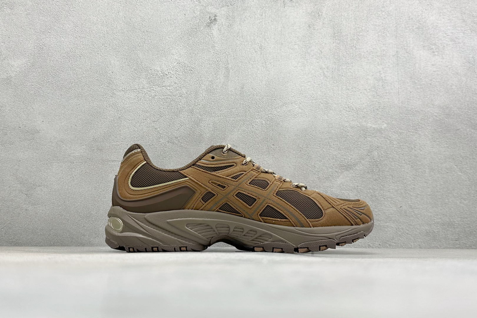 TG版Asics Gel-Kahana TR Nexus 亚瑟士复古潮流休闲运动鞋 1203B123-200 TG版Asics Gel-Kahana TR Nexus 亚瑟士复古潮流休闲运动鞋 1203B123-200