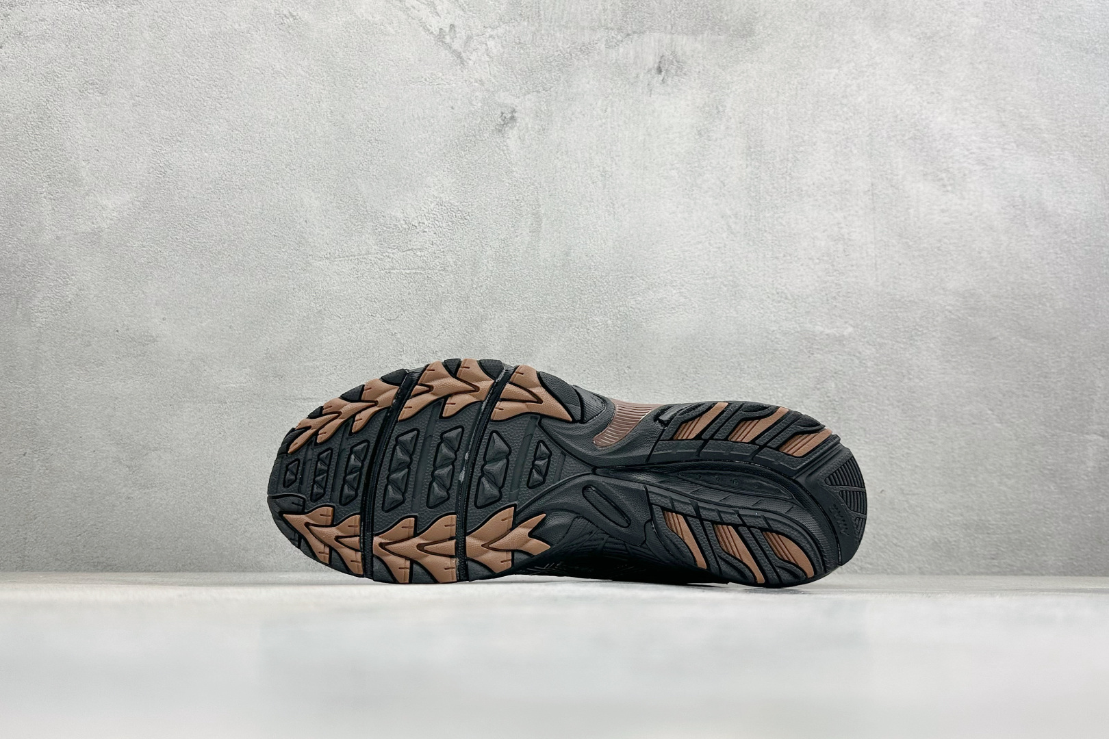 TG版Asics Gel-Kahana TR Nexus 亚瑟士复古潮流休闲运动鞋 1203B132-020 TG版Asics Gel-Kahana TR Nexus 亚瑟士复古潮流休闲运动鞋 1203B132-020
