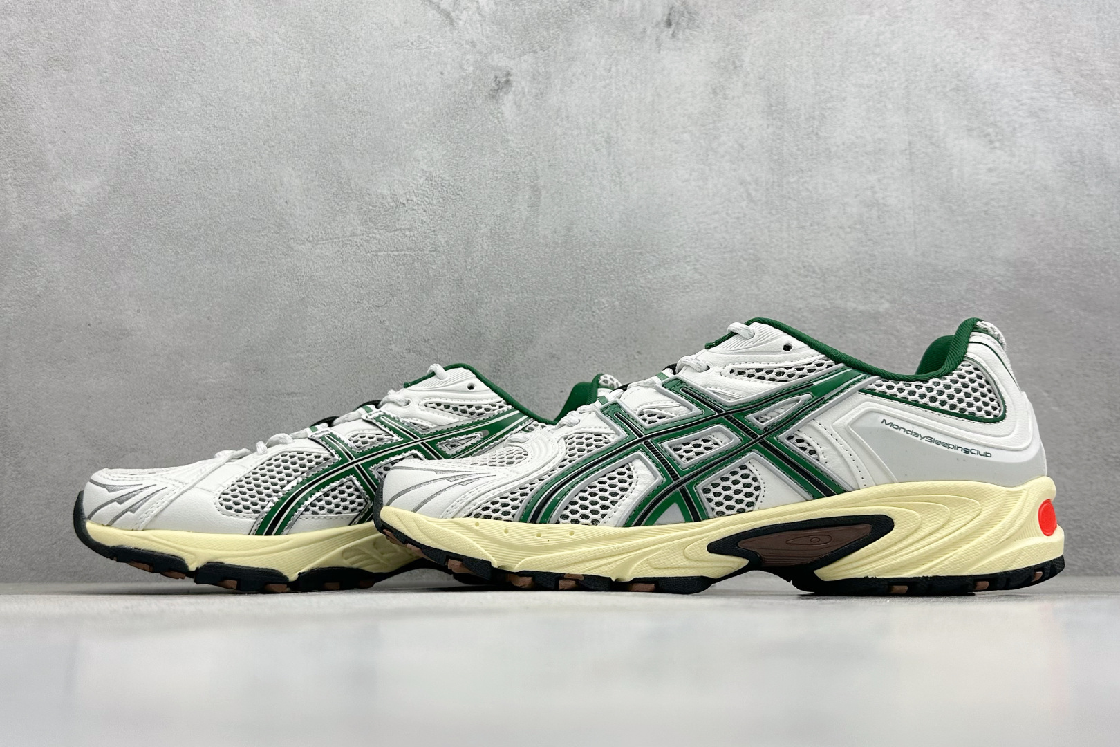TG版Asics Gel-Kahana TR Nexus 亚瑟士复古潮流休闲运动鞋 1203B132-100 TG版Asics Gel-Kahana TR Nexus 亚瑟士复古潮流休闲运动鞋 1203B132-100