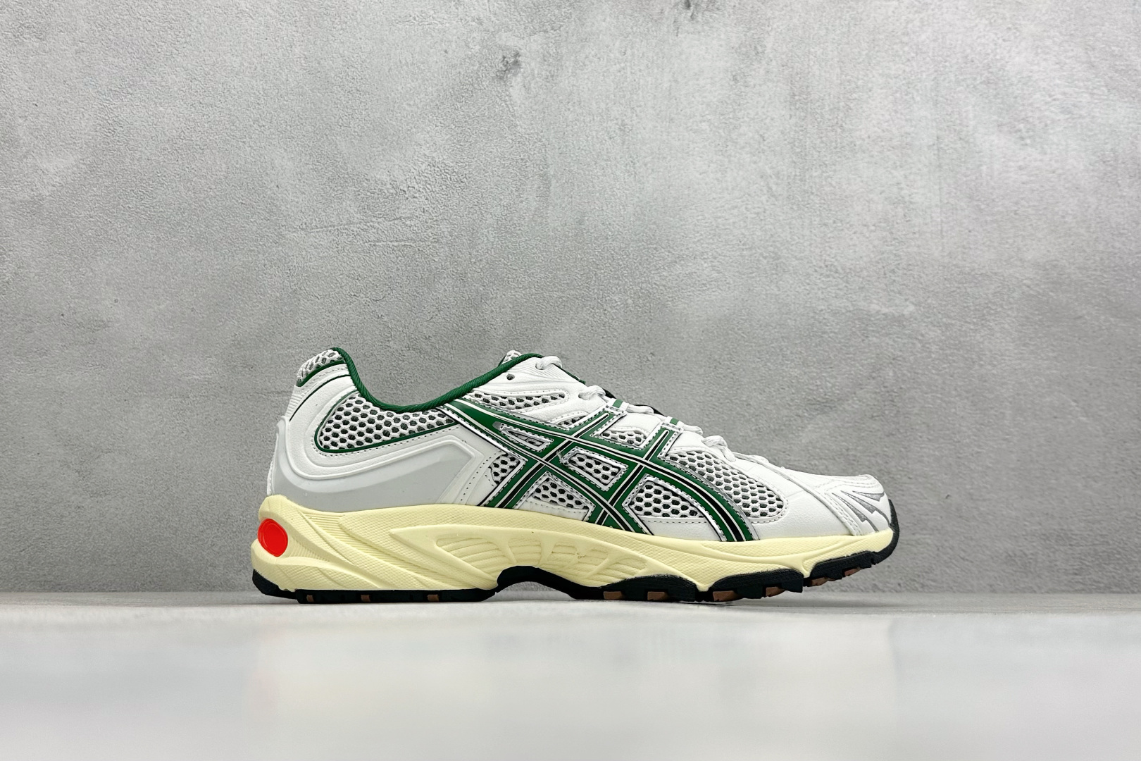 TG版Asics Gel-Kahana TR Nexus 亚瑟士复古潮流休闲运动鞋 1203B132-100 TG版Asics Gel-Kahana TR Nexus 亚瑟士复古潮流休闲运动鞋 1203B132-100