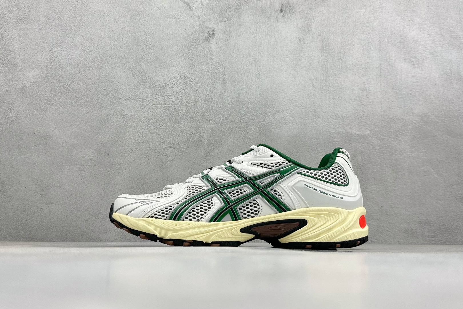 TG版Asics Gel-Kahana TR Nexus 亚瑟士复古潮流休闲运动鞋 1203B132-100 TG版Asics Gel-Kahana TR Nexus 亚瑟士复古潮流休闲运动鞋 1203B132-100