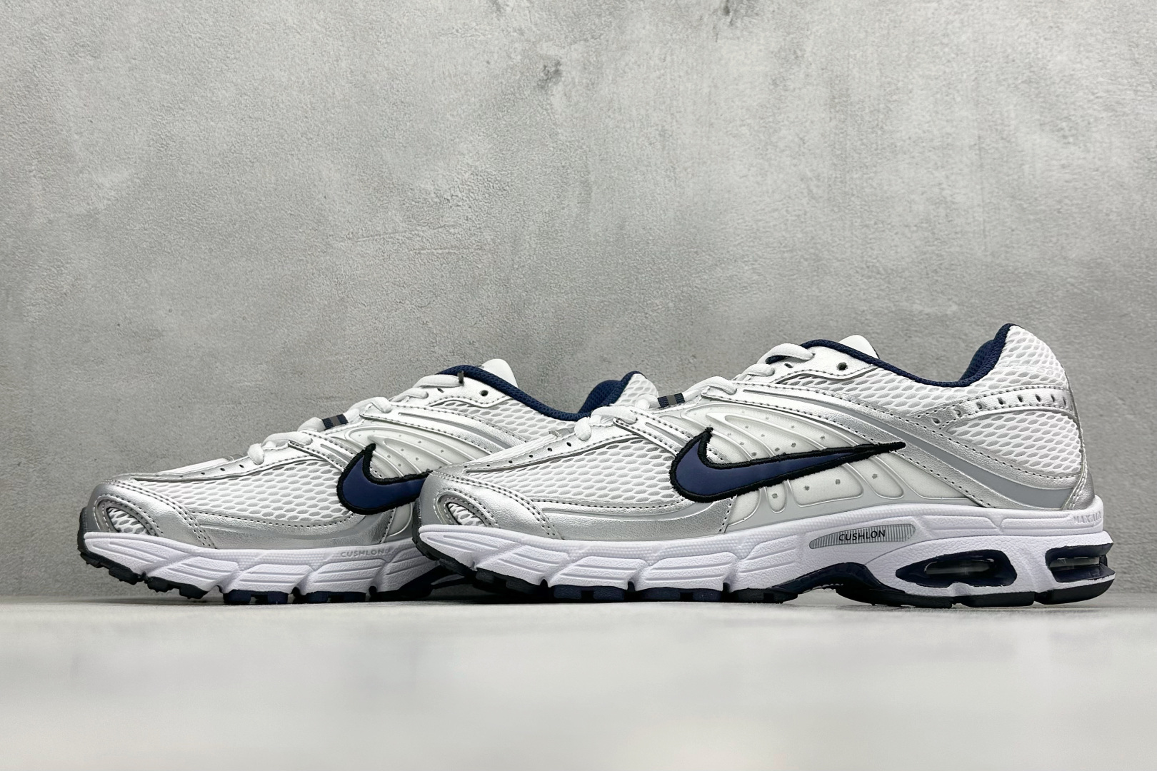 180 Nike Air Max Moto 2K 耐克 百搭舒适耐磨 低帮跑步鞋 HQ2056-104-Chinese UA Cheap High Quatity Brand Clothes Bags handbags Sneakers wholesale wholesaler seller from China Factory suppliers Fashion Clothing Shoes best Quality Beautiful Price 180 Nike Air Max Moto 2K 耐克 百搭舒适耐磨 低帮跑步鞋 HQ2056-104