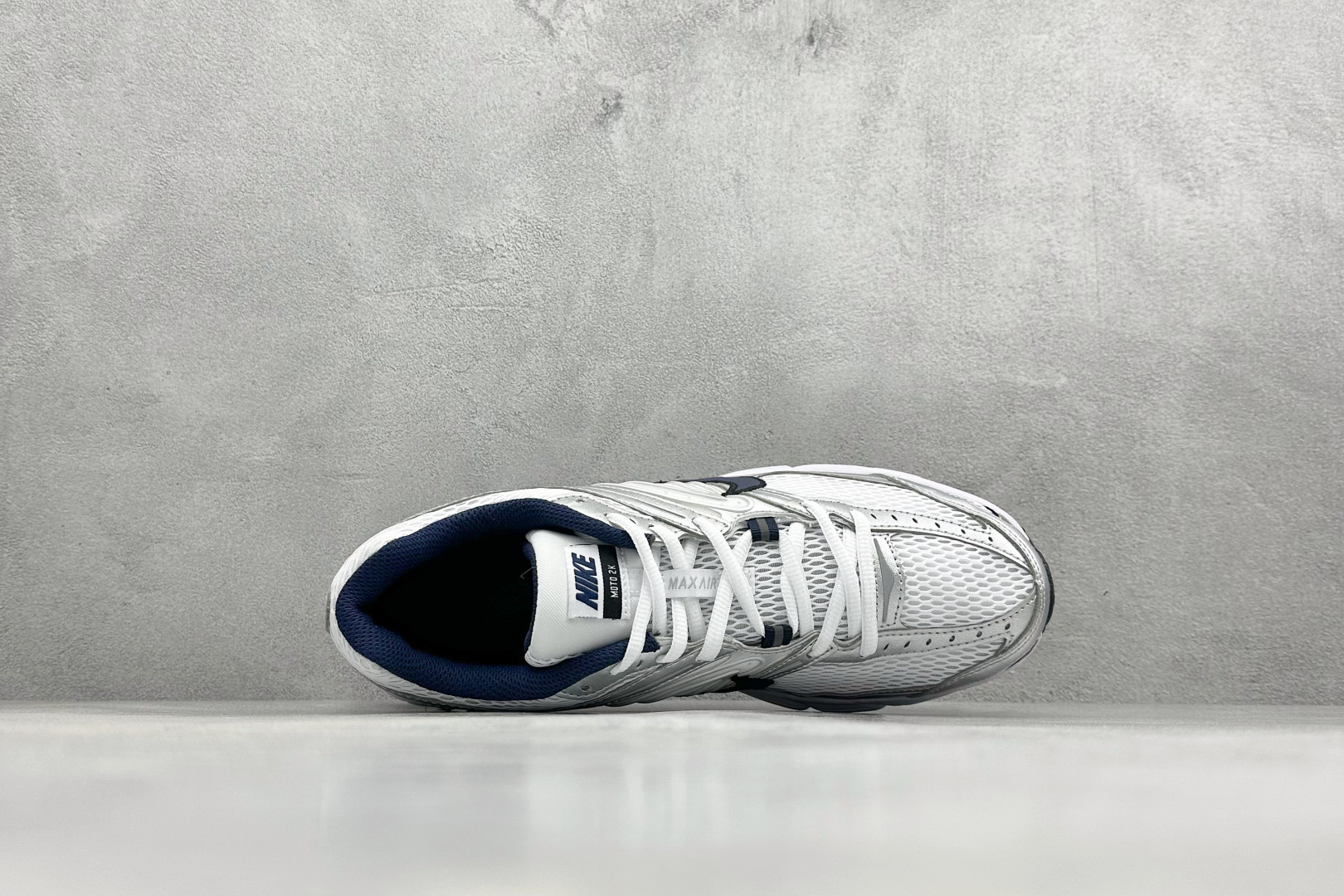 180 Nike Air Max Moto 2K 耐克 百搭舒适耐磨 低帮跑步鞋 HQ2056-104-Chinese UA Cheap High Quatity Brand Clothes Bags handbags Sneakers wholesale wholesaler seller from China Factory suppliers Fashion Clothing Shoes best Quality Beautiful Price 180 Nike Air Max Moto 2K 耐克 百搭舒适耐磨 低帮跑步鞋 HQ2056-104