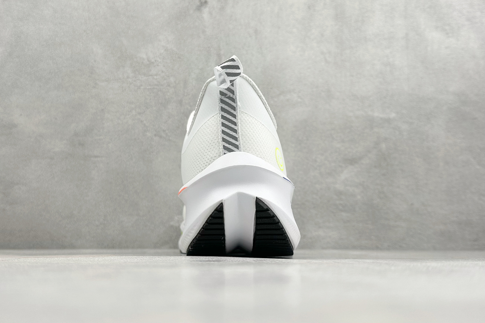 NIKE ZOOMX PLUS 全新耐克跑鞋一代 CK4318-008 NIKE ZOOMX PLUS 全新耐克跑鞋一代 CK4318-008