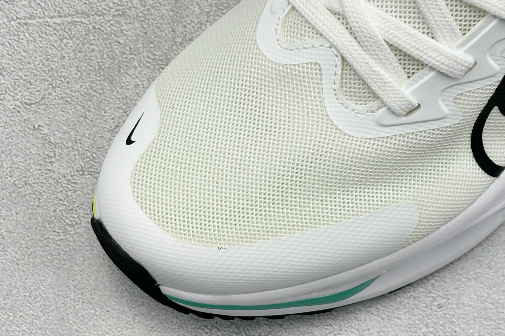 NIKE ZOOMX PLUS 全新耐克跑鞋一代 CK4318-008 NIKE ZOOMX PLUS 全新耐克跑鞋一代 CK4318-008
