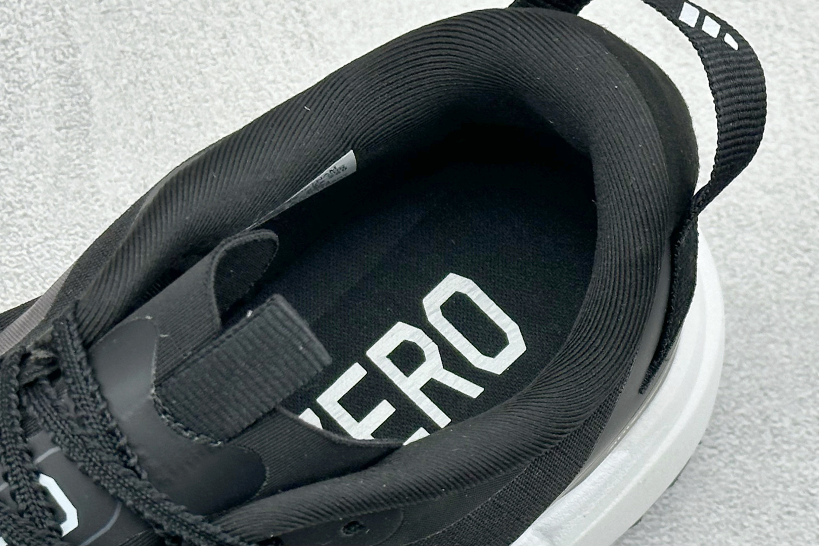 TY版AD ADIZERO EVO SL ATR 阿迪超轻透气缓震跑鞋 KK0523 TY版AD ADIZERO EVO SL ATR 阿迪超轻透气缓震跑鞋 KK0523