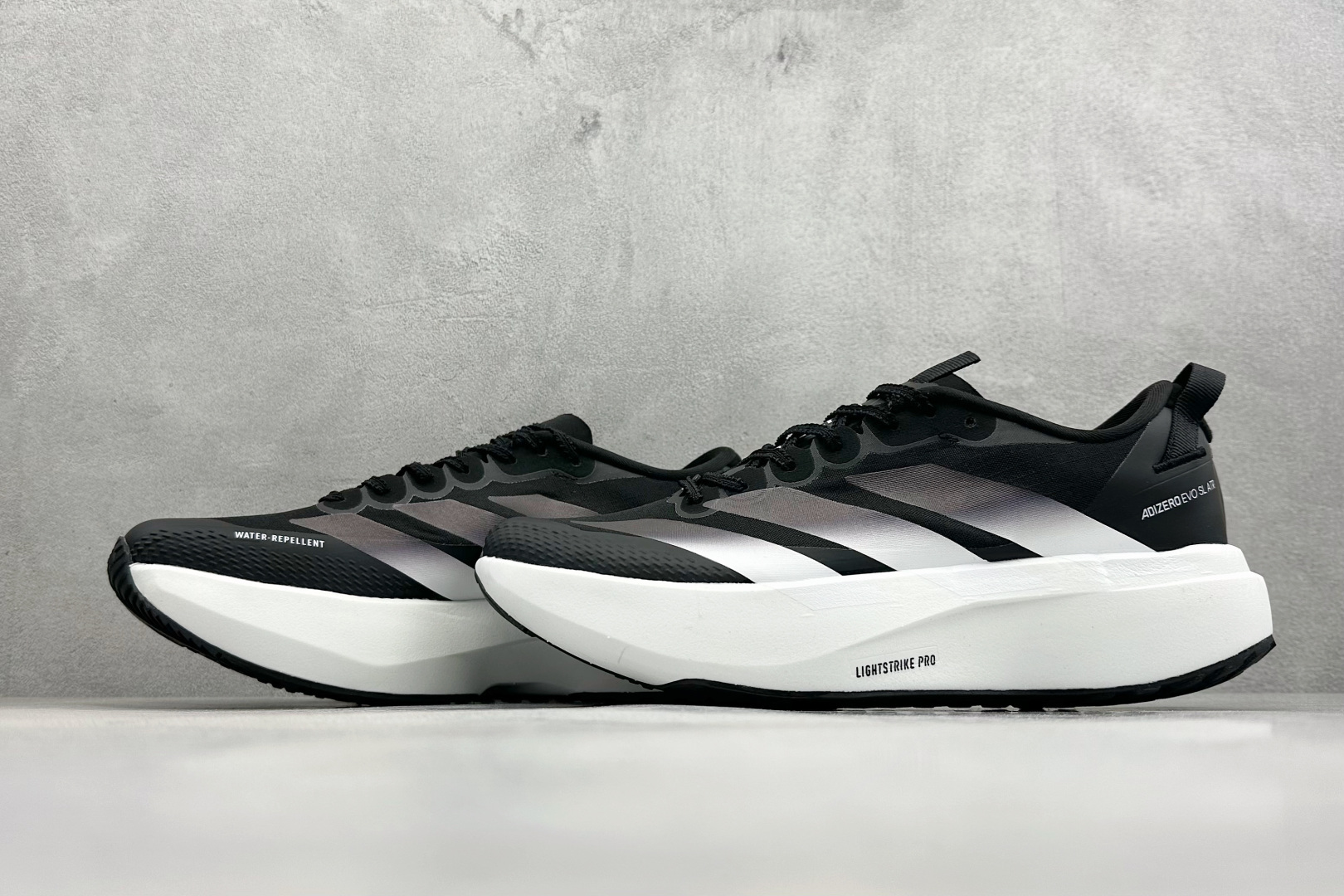 TY版AD ADIZERO EVO SL ATR 阿迪超轻透气缓震跑鞋 KK0523 TY版AD ADIZERO EVO SL ATR 阿迪超轻透气缓震跑鞋 KK0523