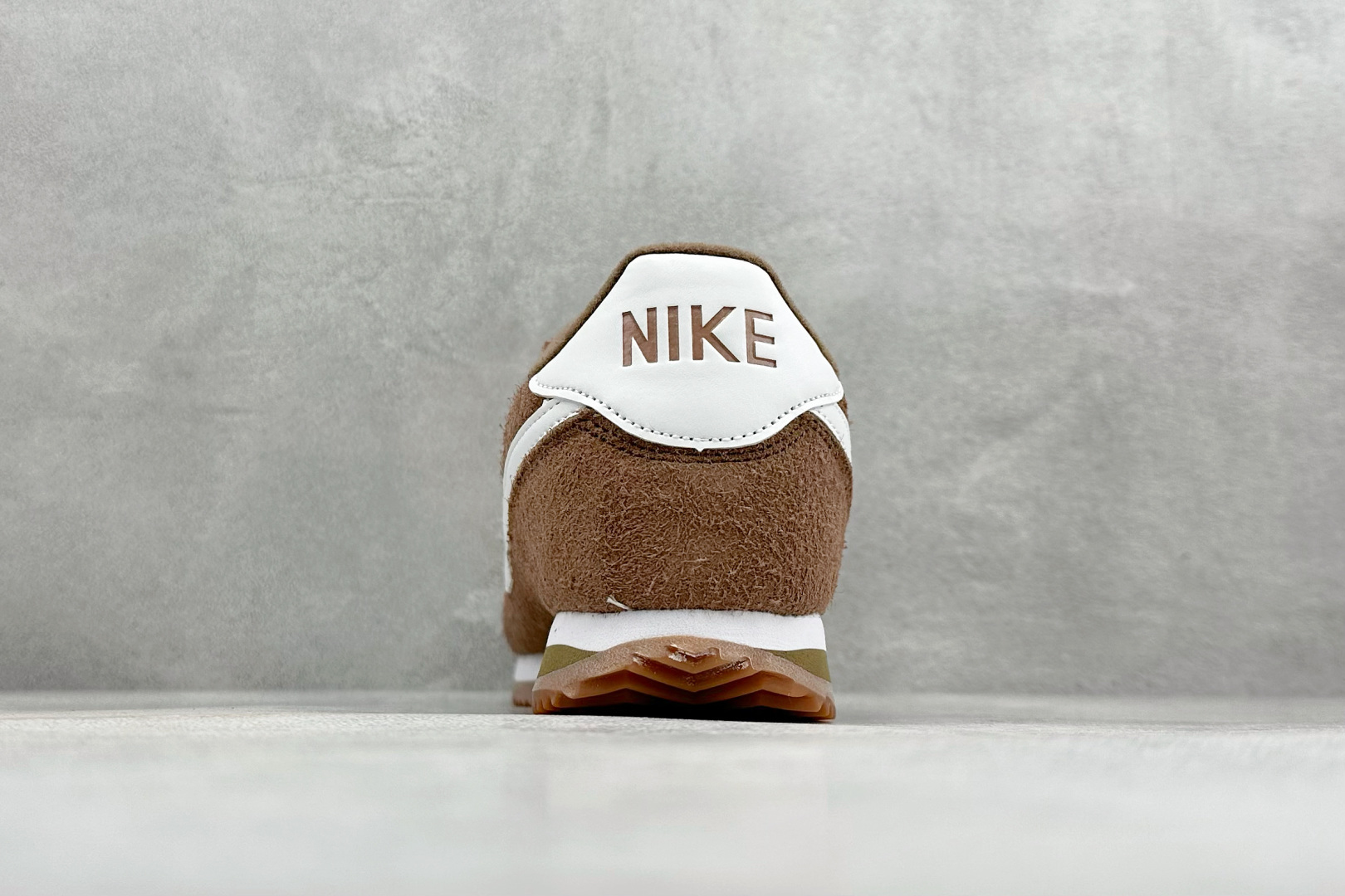 XH版NIKE CORTEZ 经典轻便舒适阿甘休闲跑步鞋 FJ2530-200