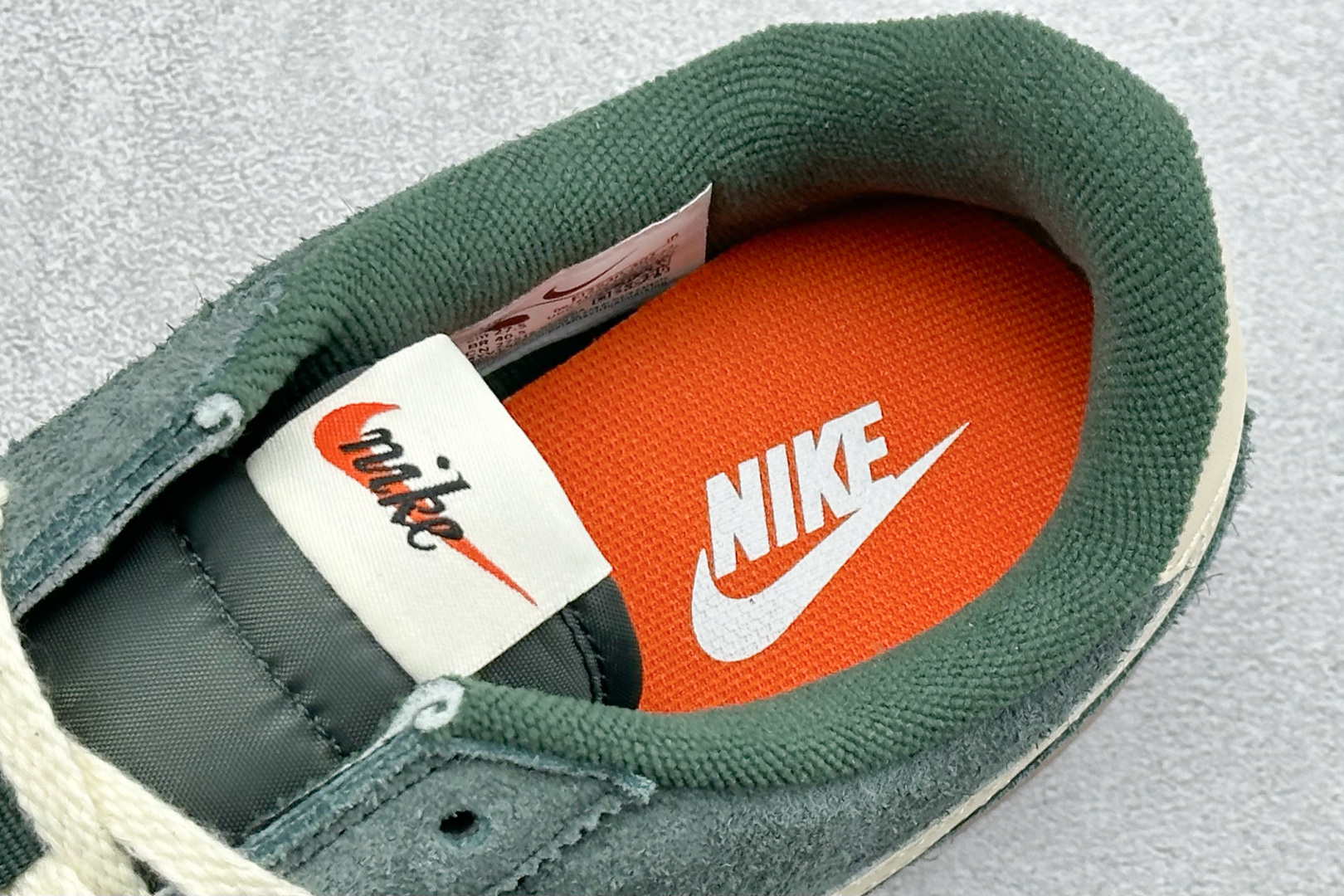 XH版NIKE CORTEZ 经典轻便舒适阿甘休闲跑步鞋 FJ2530-301