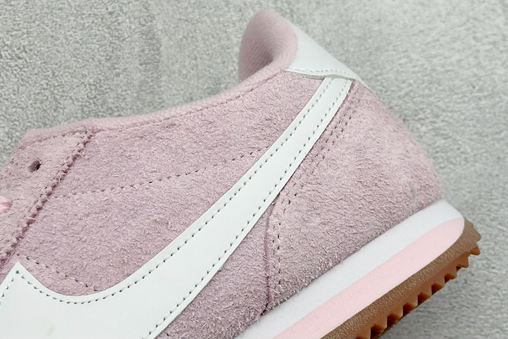 XH版NIKE CORTEZ 经典轻便舒适阿甘休闲跑步鞋 FJ2530-600