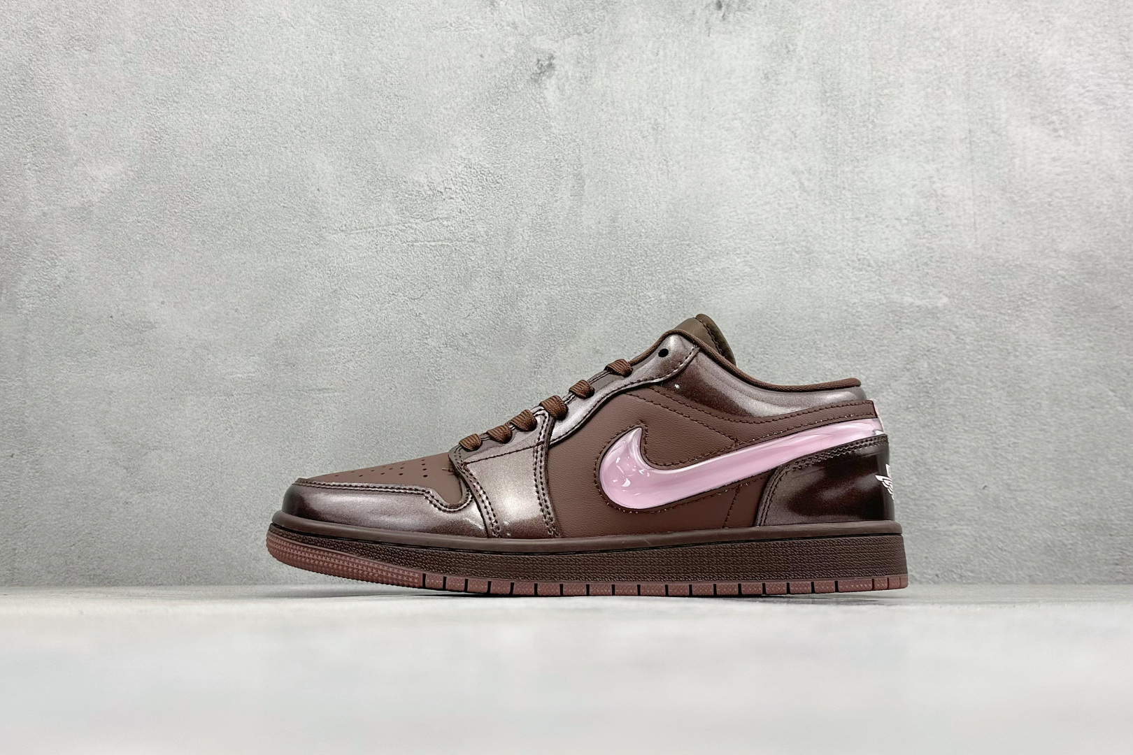 Air Jordan 1 Low 情人节巧克力棕粉 IQ9787-262 Air Jordan 1 Low 情人节巧克力棕粉 IQ9787-262