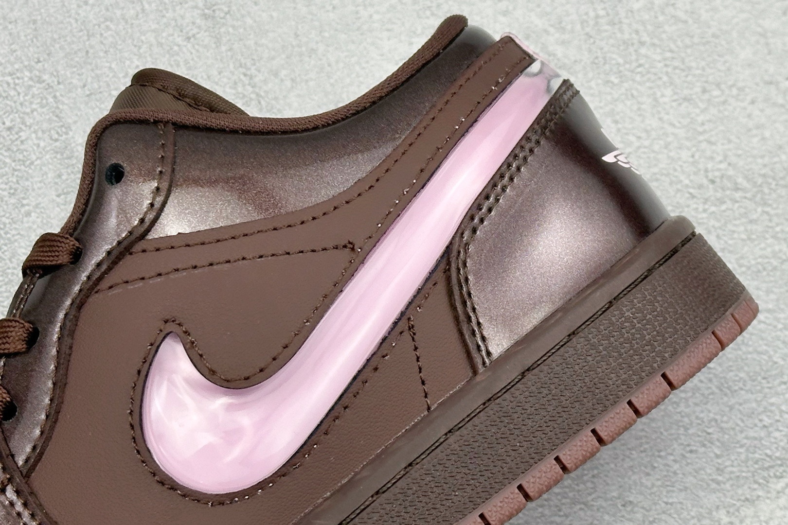 Air Jordan 1 Low 情人节巧克力棕粉 IQ9787-262 Air Jordan 1 Low 情人节巧克力棕粉 IQ9787-262