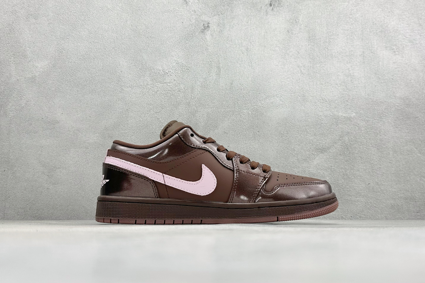 Air Jordan 1 Low 情人节巧克力棕粉 IQ9787-262 Air Jordan 1 Low 情人节巧克力棕粉 IQ9787-262
