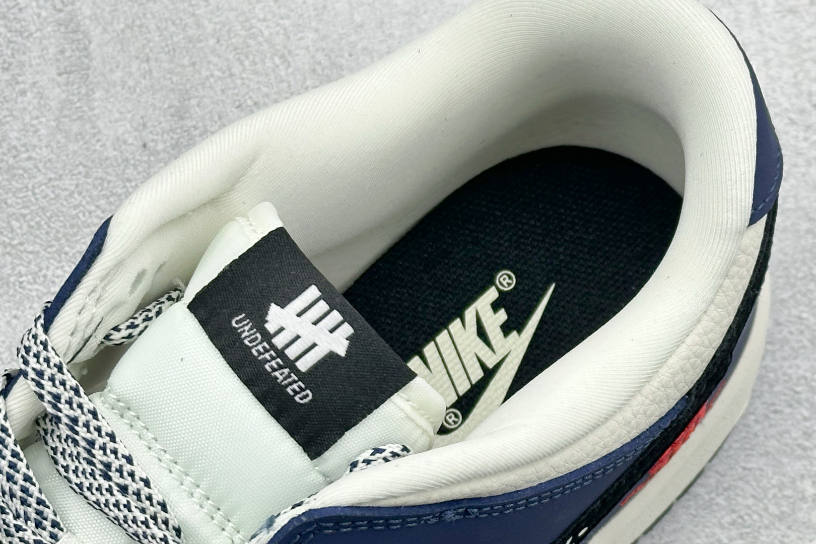 Nike SB Dunk Low“UNDEFEATED------海军蓝”海军蓝与米白撞色拼接 TX1688-019 Nike SB Dunk Low“UNDEFEATED------海军蓝”海军蓝与米白撞色拼接 TX1688-019