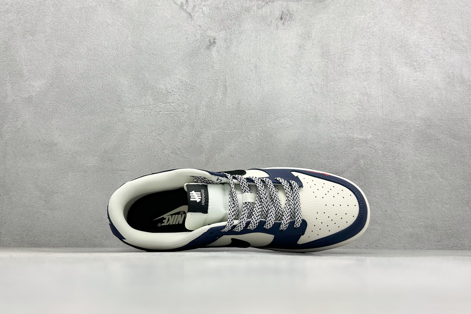 Nike SB Dunk Low“UNDEFEATED------海军蓝”海军蓝与米白撞色拼接 TX1688-019 Nike SB Dunk Low“UNDEFEATED------海军蓝”海军蓝与米白撞色拼接 TX1688-019