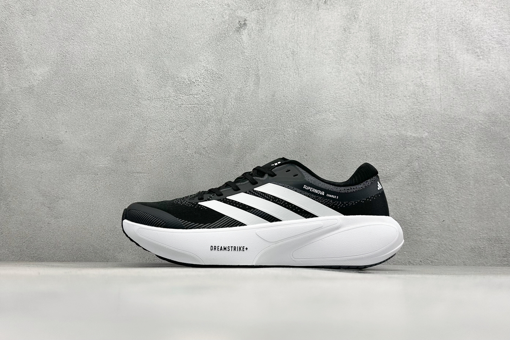 Adidas Supernova 2 阿迪达斯 减震回弹 运动透气休闲跑步鞋 D68981