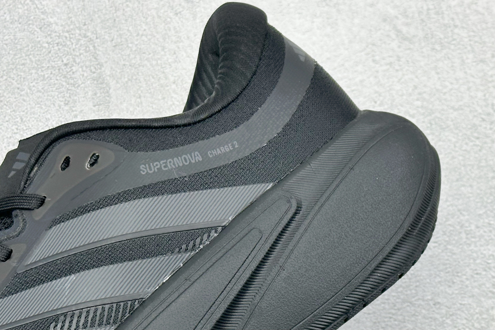 Adidas Supernova 2 阿迪达斯 减震回弹 运动透气休闲跑步鞋 D68982