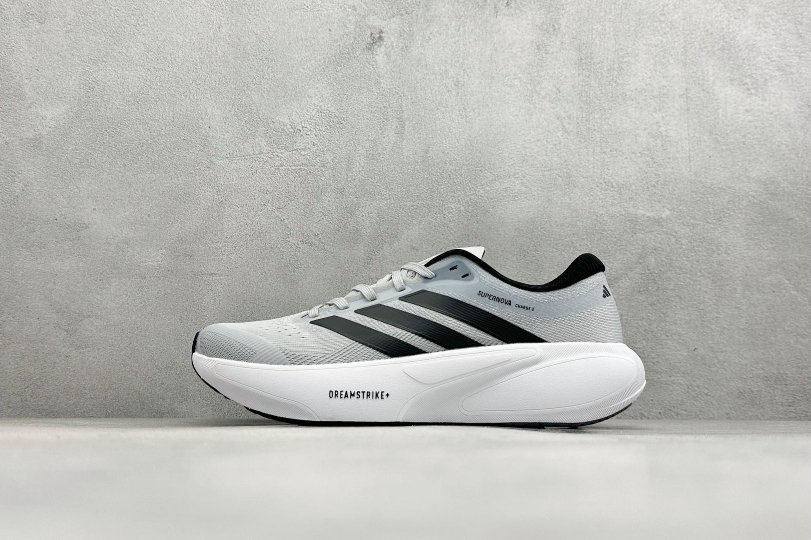 Adidas Supernova 2 阿迪达斯 减震回弹 运动透气休闲跑步鞋 D68985