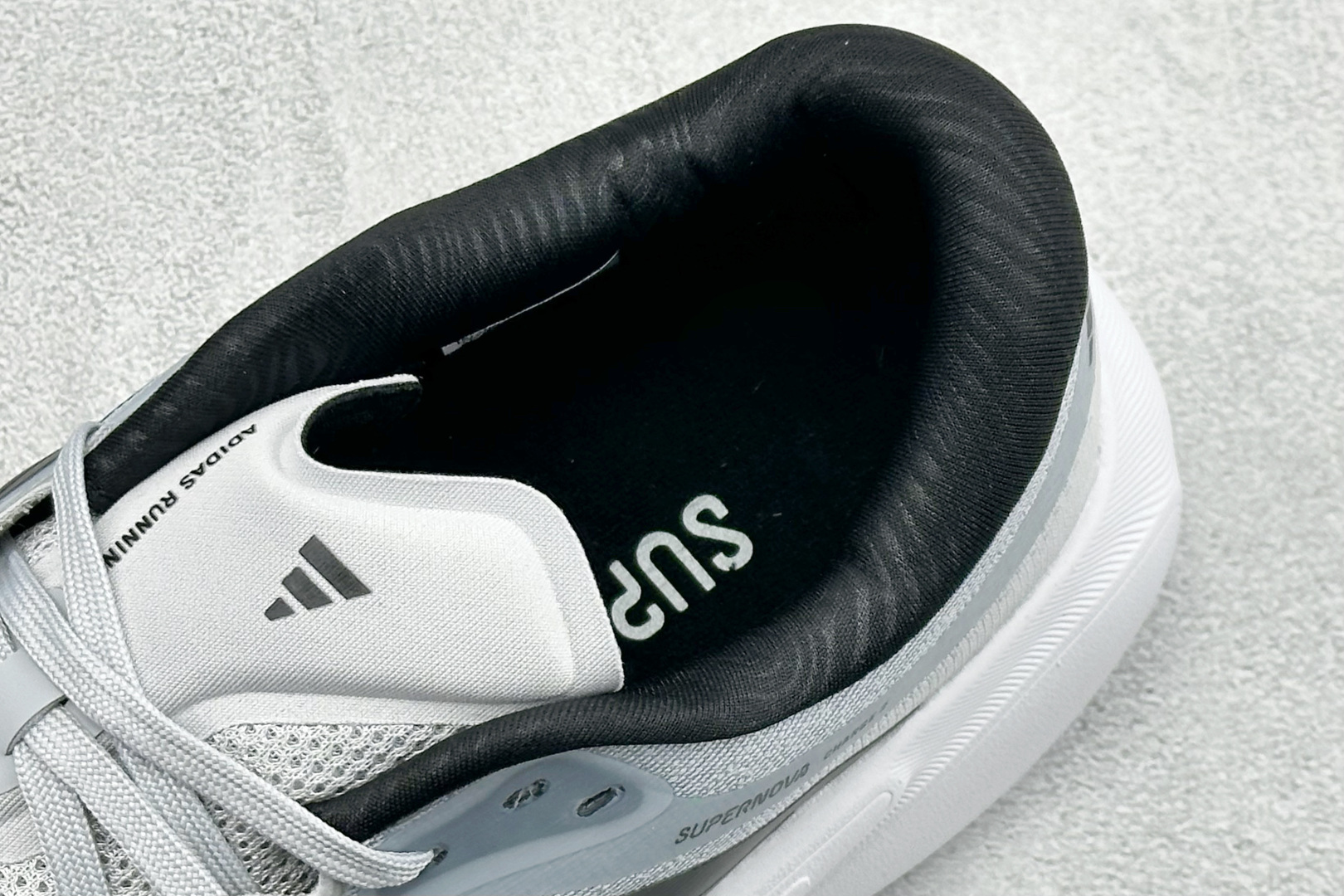 Adidas Supernova 2 阿迪达斯 减震回弹 运动透气休闲跑步鞋 D68985