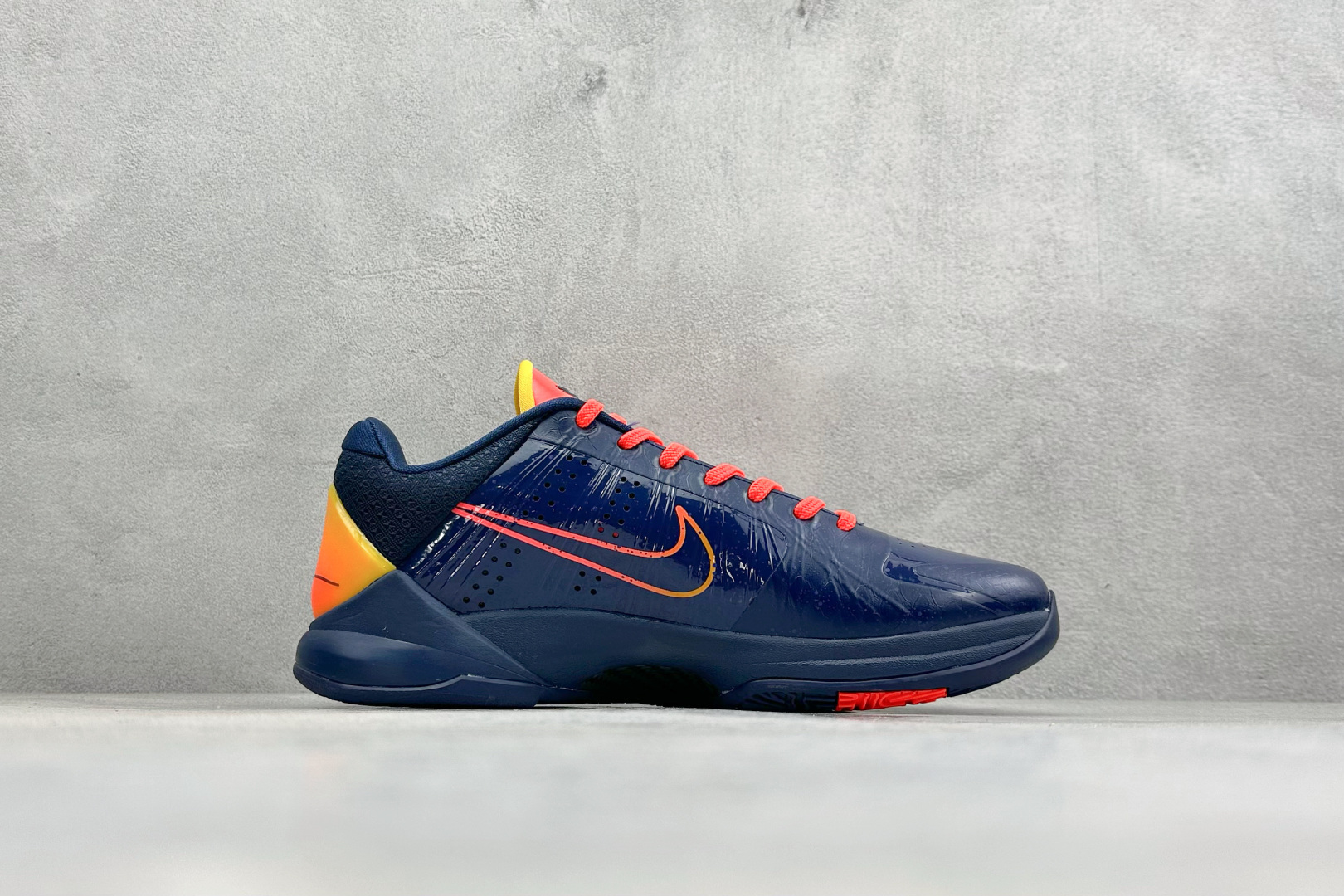 CK版Nk Zoom Kobe V Protro 科比5代 专业实战篮球鞋 IM3207-400 CK版Nk Zoom Kobe V Protro 科比5代 专业实战篮球鞋 IM3207-400