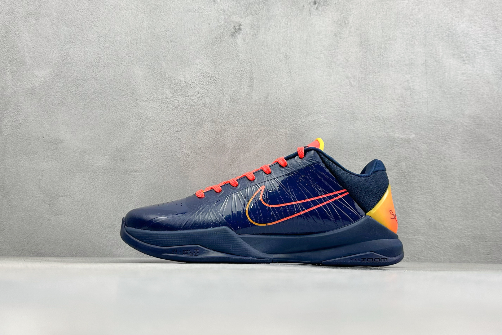 CK版Nk Zoom Kobe V Protro 科比5代 专业实战篮球鞋 IM3207-400 CK版Nk Zoom Kobe V Protro 科比5代 专业实战篮球鞋 IM3207-400