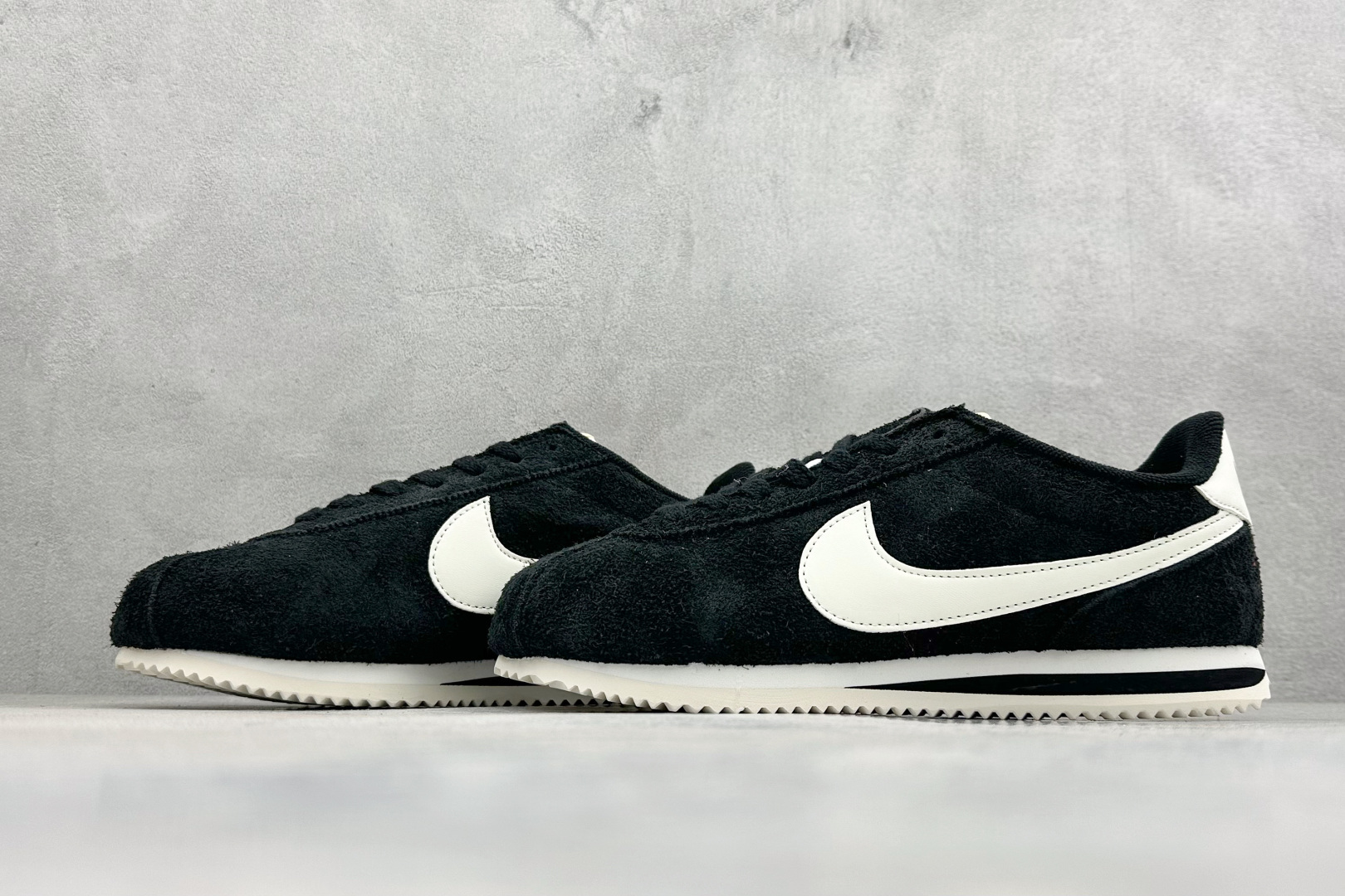 XH版NIKE CORTEZ 经典轻便舒适阿甘休闲跑步鞋 FJ2530-001