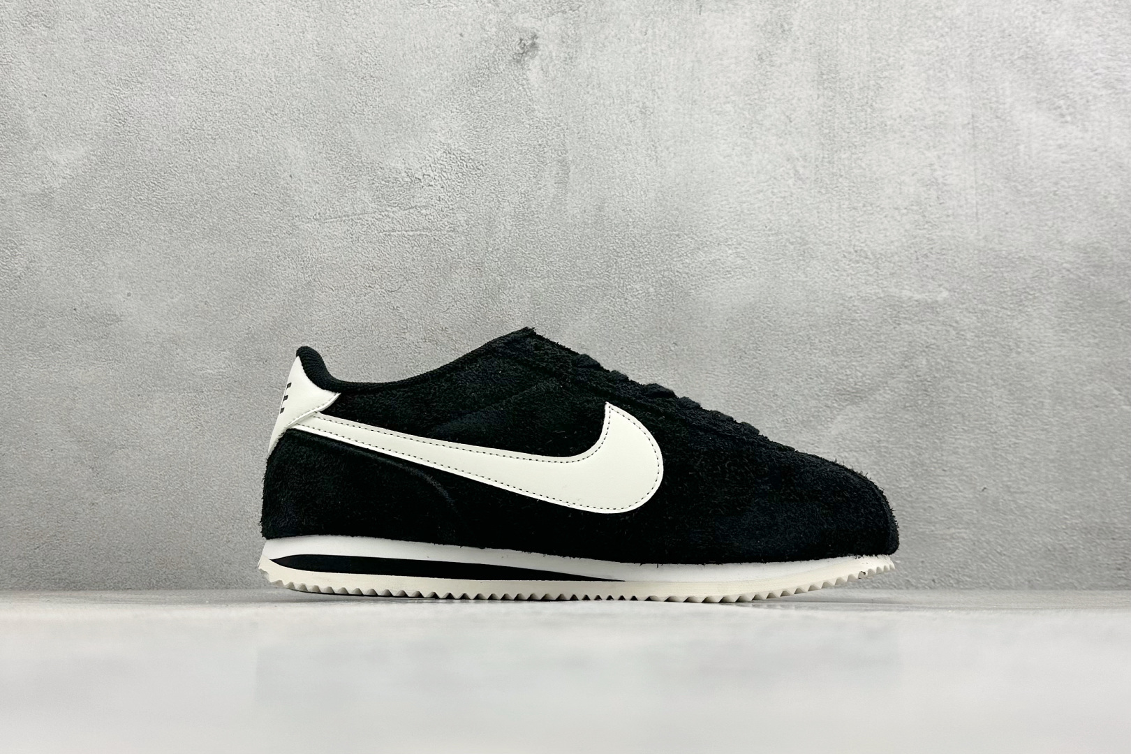 XH版NIKE CORTEZ 经典轻便舒适阿甘休闲跑步鞋 FJ2530-001