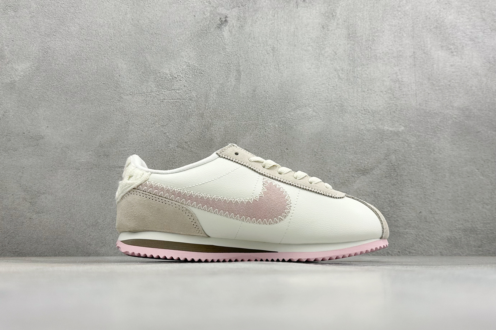 XH版NIKE CORTEZ 经典轻便舒适阿甘休闲跑步鞋 HV6012-161