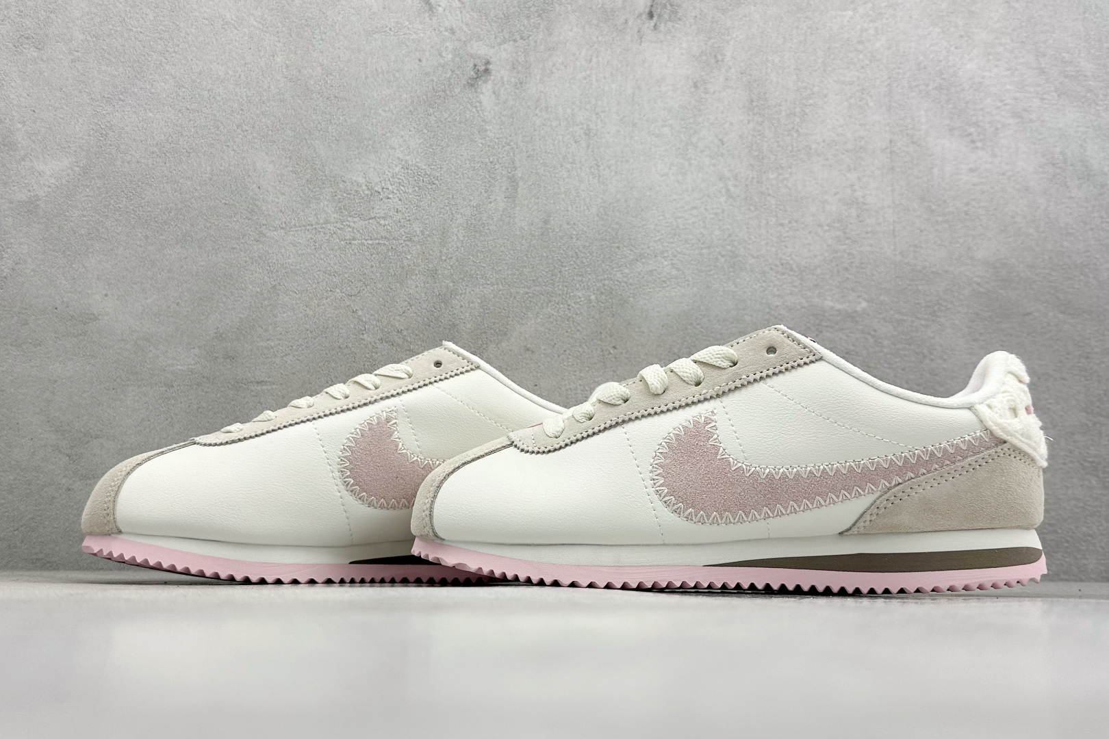 XH版NIKE CORTEZ 经典轻便舒适阿甘休闲跑步鞋 HV6012-161
