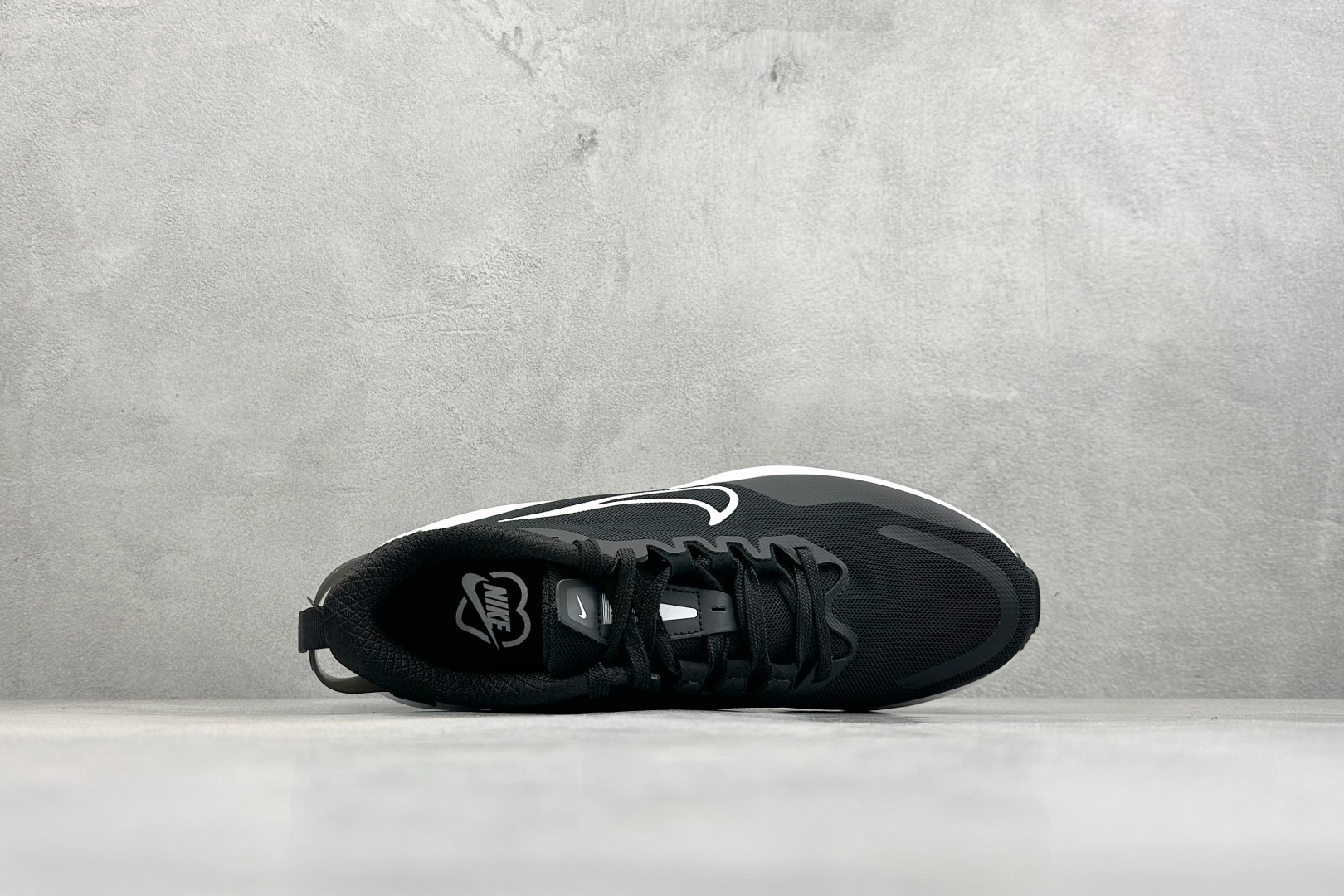 NIKE ZOOMX PLUS 全新耐克跑鞋二代 CK4318-018 NIKE ZOOMX PLUS 全新耐克跑鞋二代 CK4318-018