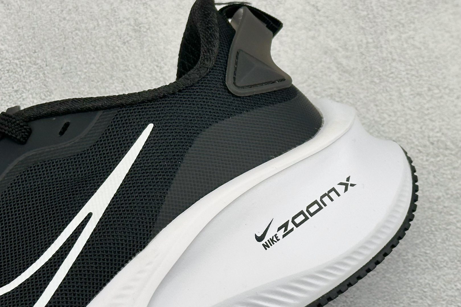 NIKE ZOOMX PLUS 全新耐克跑鞋二代 CK4318-018 NIKE ZOOMX PLUS 全新耐克跑鞋二代 CK4318-018