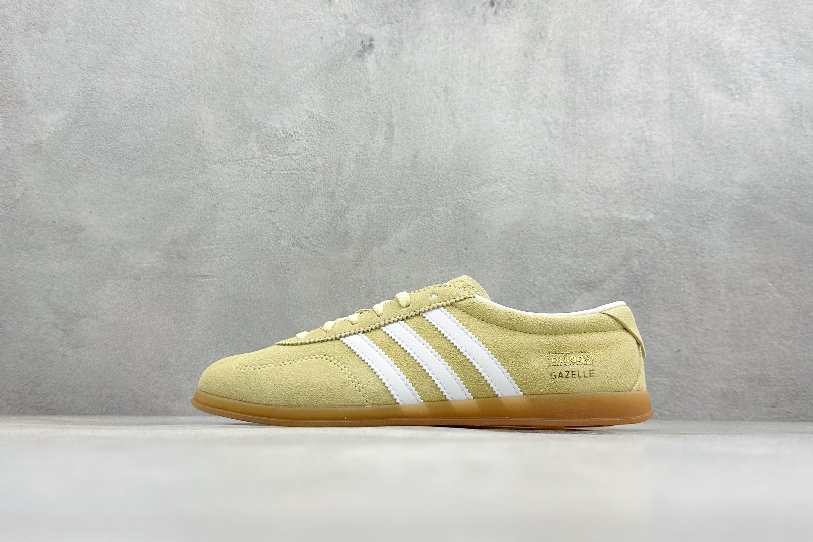 Adidas Originals Gazelle Lo Pro三叶草复古休闲防滑耐磨低帮板鞋 JR8894 Adidas Originals Gazelle Lo Pro三叶草复古休闲防滑耐磨低帮板鞋 JR8894