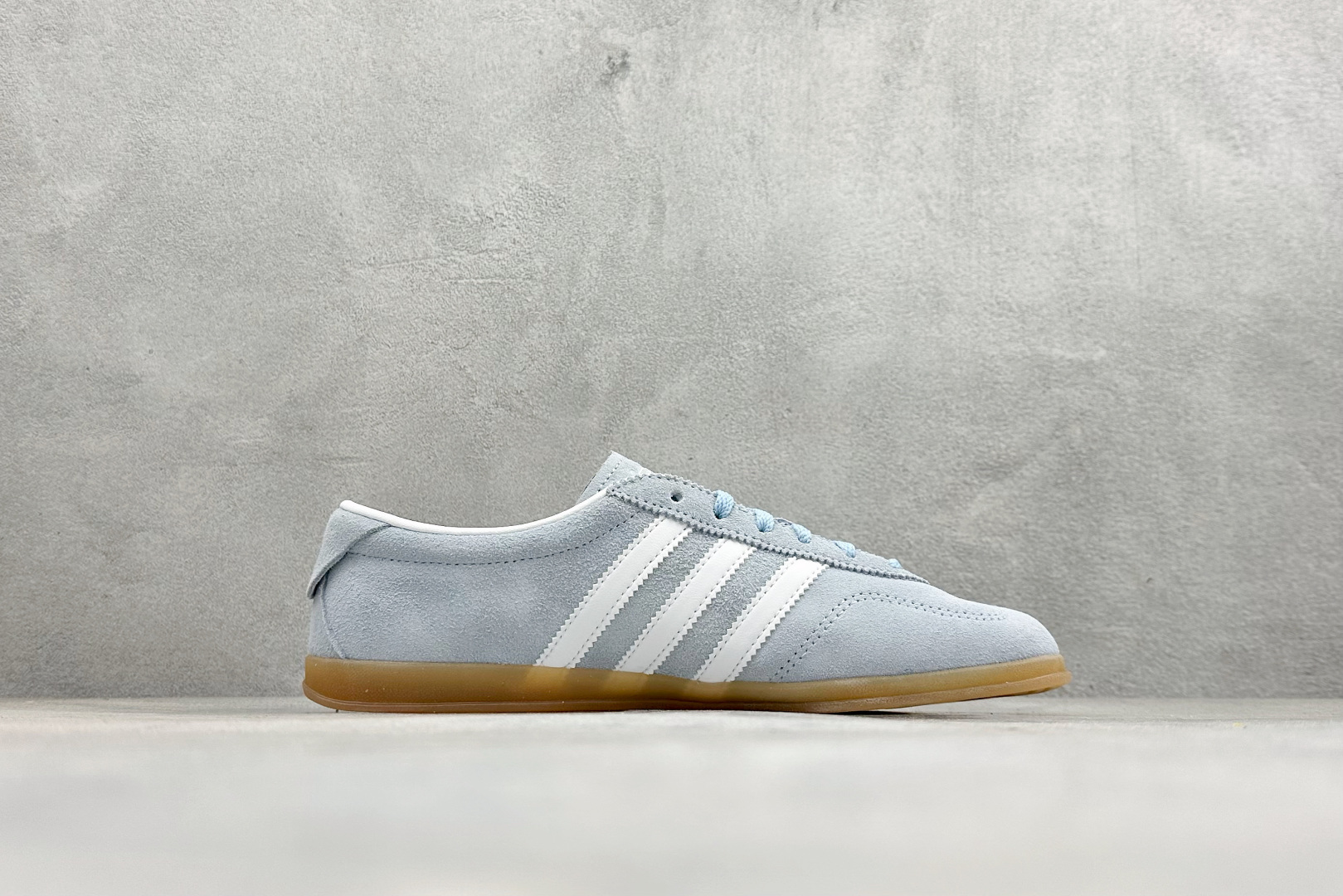 Adidas Originals Gazelle Lo Pro三叶草复古休闲防滑耐磨低帮板鞋 JR8893 Adidas Originals Gazelle Lo Pro三叶草复古休闲防滑耐磨低帮板鞋 JR8893