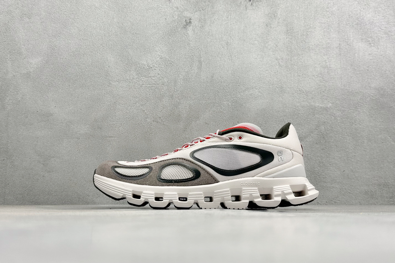 RS版On昂跑 Running Cloud X FKA克劳德X系列低帮轻量舒适多功能休闲运动鞋货号：3M